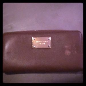 Michael kors wallet